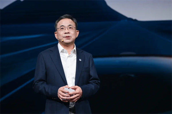 诸神乱战下，上汽以厚度重塑"老大"担当